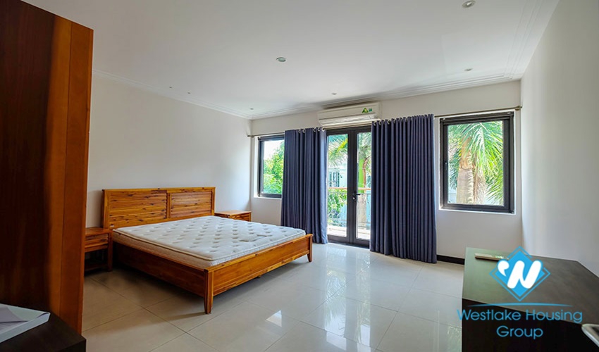  Modern and well renovated 4-bedrooms house in the quiet T block Ciputra